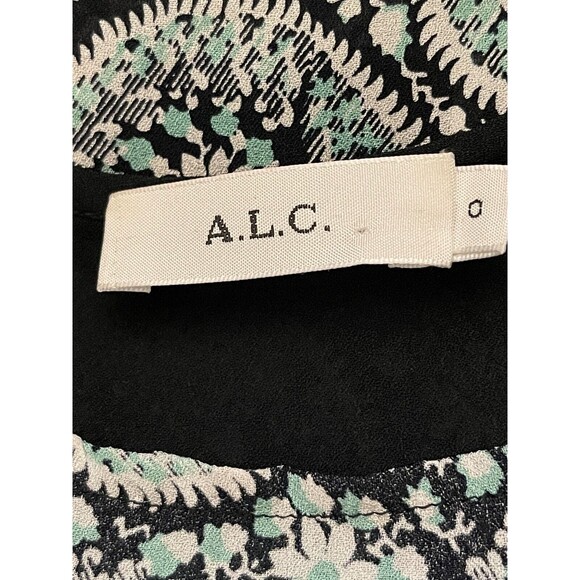 A.L.C. Semi Sheer Silk Blouse Size 0 Short Sleeve Floral Paisley Top EUC B9 - Picture 5 of 5